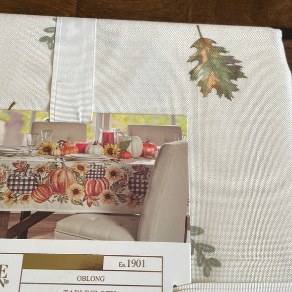 House & Garden Fall Thanksgiving Tablecloth 60”x 120” Pumpkin Print Sunflowers - Picture 5 of 5